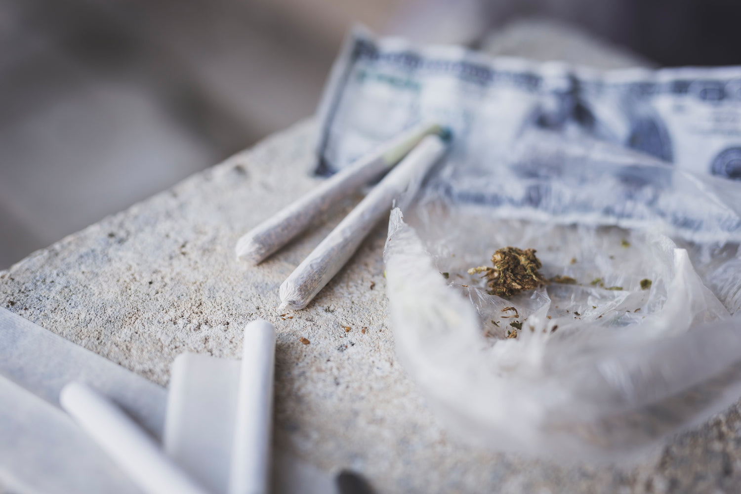 How to Store Unused Rolling Papers to Preserve Freshness